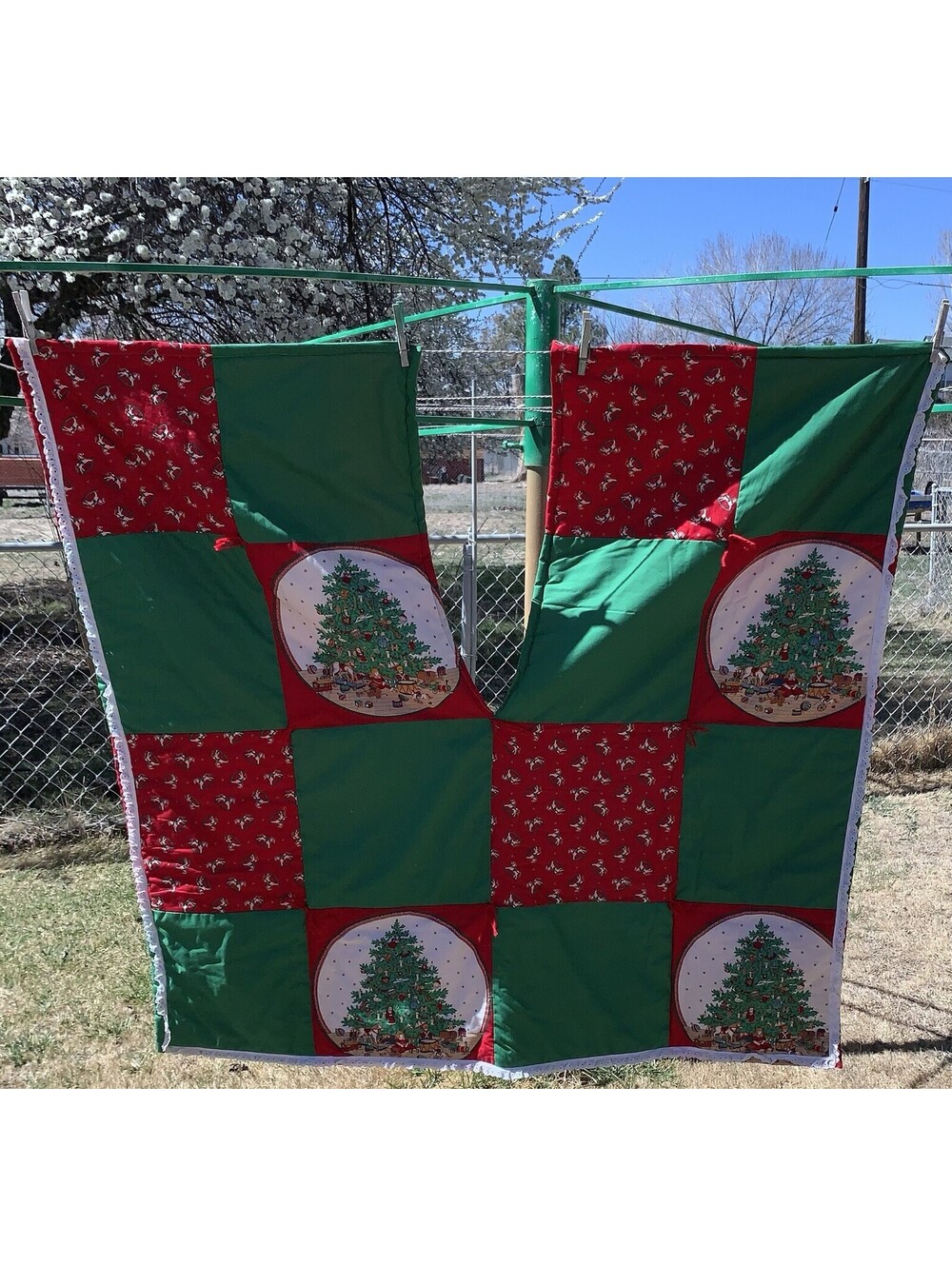 A3 PATCHWORK SQUARE CHRISTMAS QUILT TABLE TOP TREE SKIRT 46”